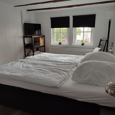 Duex-Hof Apartment Fachwerkhaus Bornheim  Bagian luar foto