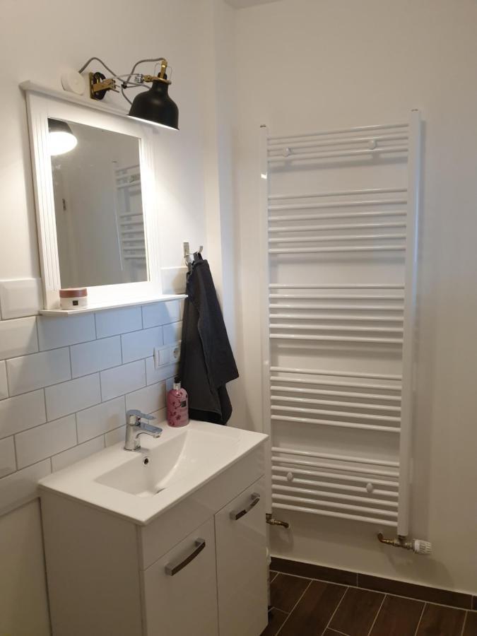 Duex-Hof Apartment Fachwerkhaus Bornheim  Bagian luar foto